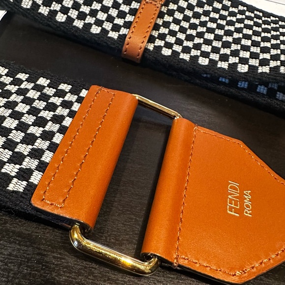 Fendi signature b/w checkered adjustable shoulder strap Brand New with receipt - Picture 11 of 16